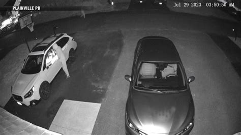 Plainville police investigating series of vehicle break-ins